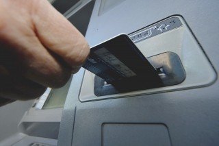 Внесение платежей через банкомат